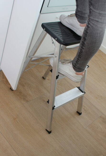 ARCAMA Fabricantes de escaleras y taburetes domésticos